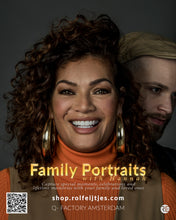 Load image into Gallery viewer, Family Portraits with Hannah